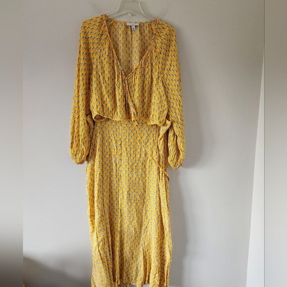 RHODE Yellow Wrap Dress with Billowy Sleeves - Picture 5 of 9
